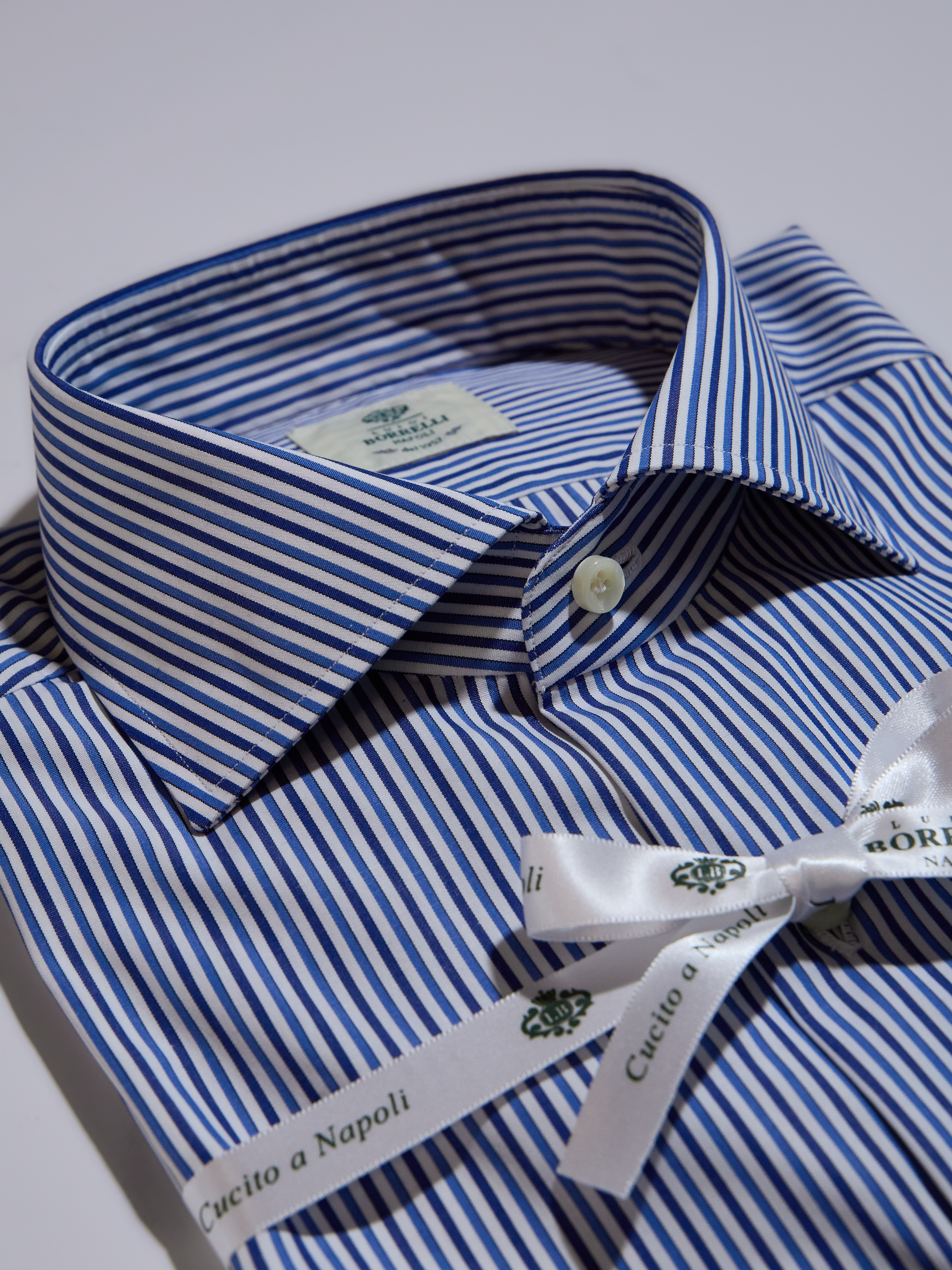 【新品同様】 LUIGI BORRELLI ワイドカラーシャツ 39 M 白×紺 STRIPED